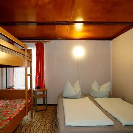 Oder Weniger Direkt Am בית נופש *